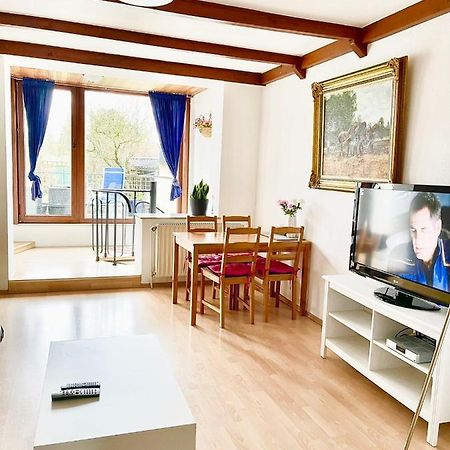 Near Düsseldorf Fair Messe, 2-bedroom apartment with nice Terrace&big Garden Exterior foto